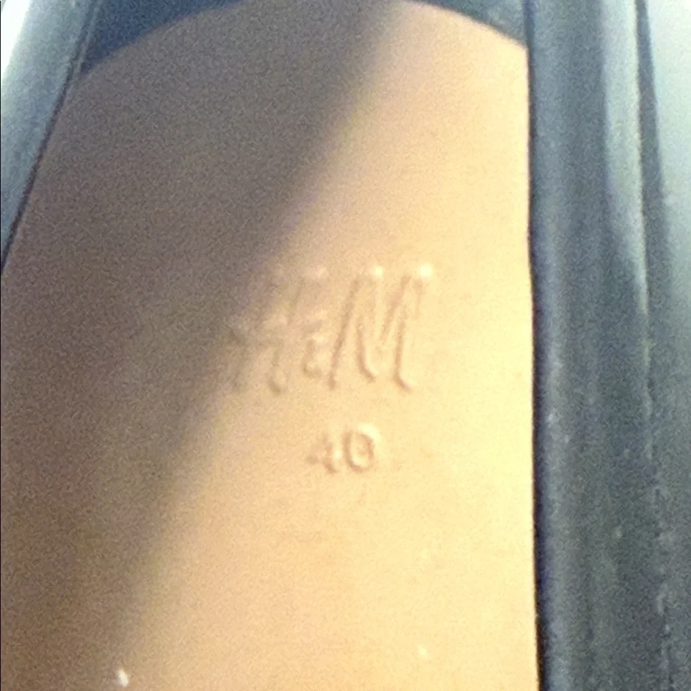 H&M Black Chunky Penny Loafers Size 40 – EUC, Modern Minimalist Style - Picture 7 of 7